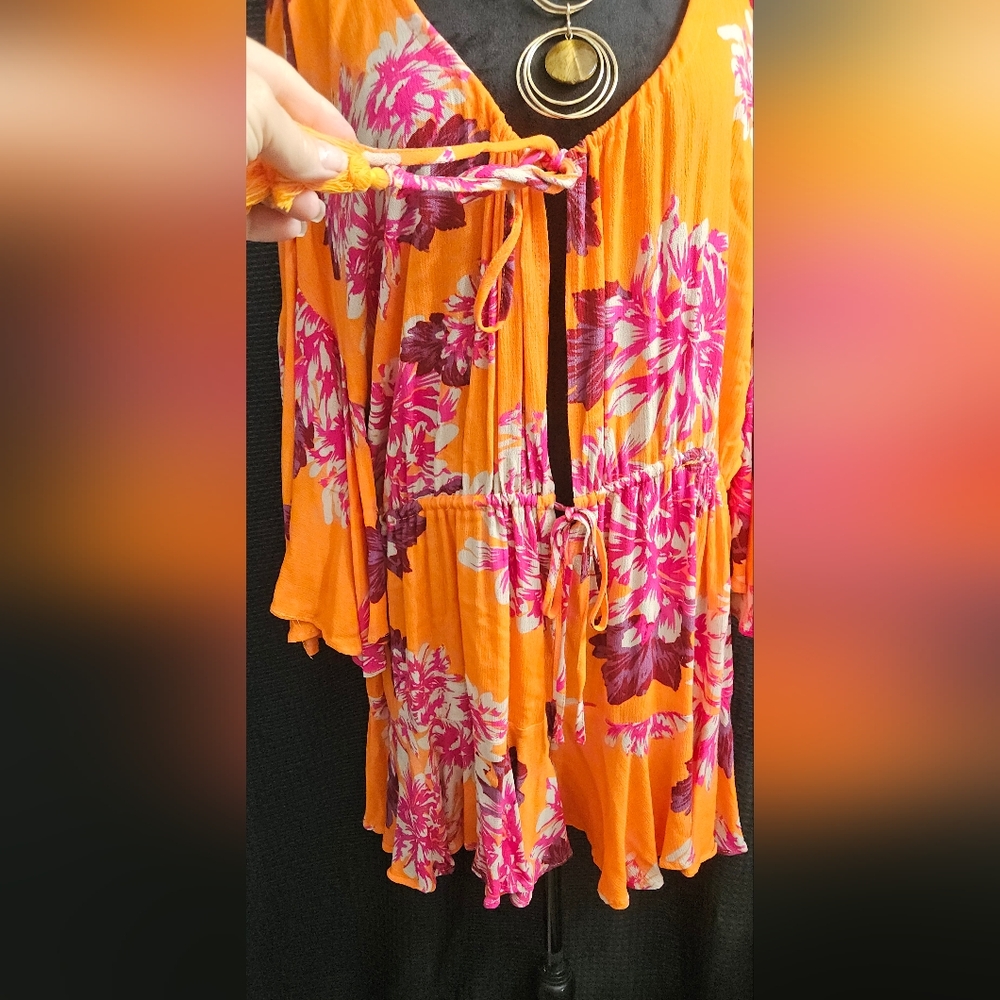 Hello Molly Romper Floral EUC Size M. AU-10 US-6 - Picture 6 of 10